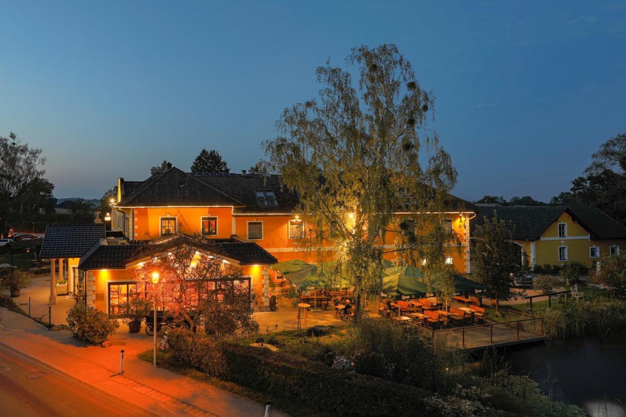 Perbersdorfer Heuriger Hotel Neuhofen an der Ybbs Exterior photo