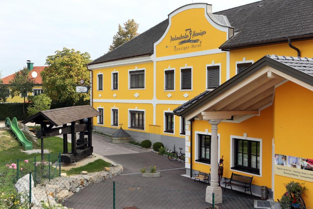 Perbersdorfer Heuriger Hotel Neuhofen an der Ybbs Exterior photo